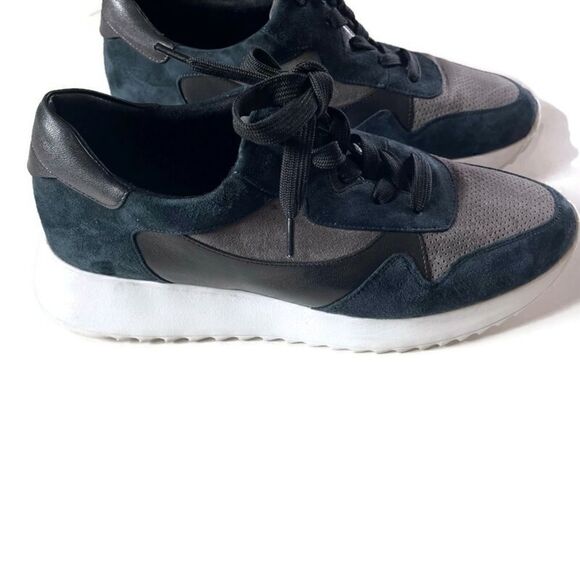 Vaneli Suede Sneakers 6 1/2 - Picture 1 of 4